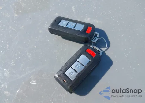 2020 Mitsubishi Outlander Se 2.4 из США, поврежденный, VIN JA4AD3A38LZ042025